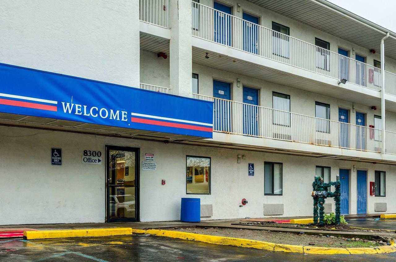 Motel 6-Warren, Mi - Detroit East Екстериор снимка